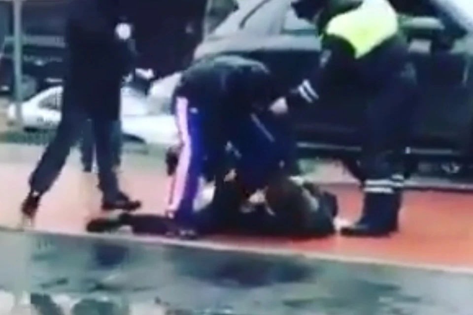 Избиение пикетчика попало на видео. Фото: Instagram