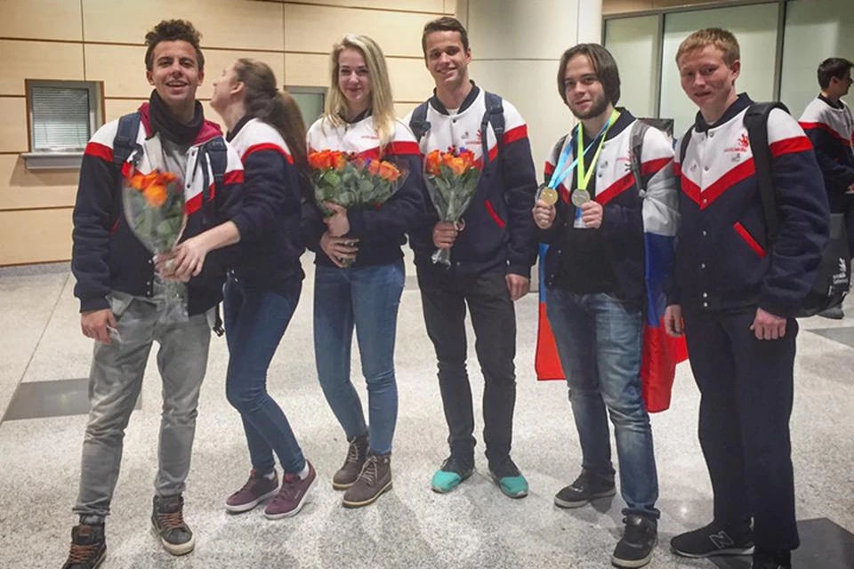 Сборная команда России заняла первое место в общекомандном зачете на чемпионате профессионального мастерства Euroskills-2016 Фото: Facebook Natalia Makarkina
