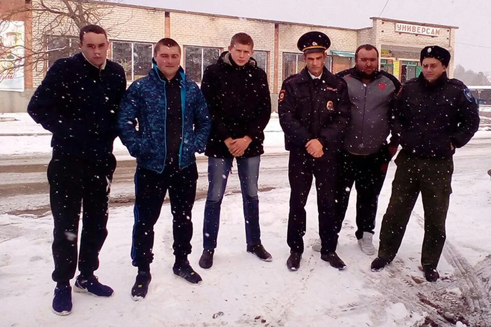Казаки станицы Федоровской и сотрудник полиции неожиданно стали знаменитыми