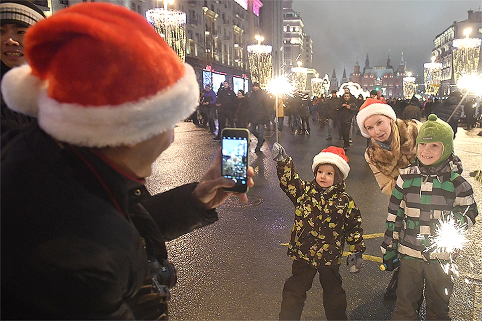 Новогодняя ночь на Тверской улице.