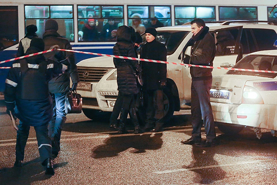 Новости нападение на москву. Обстреляли автомобиль в центре Москвы. Застреленная в Москве в авто.