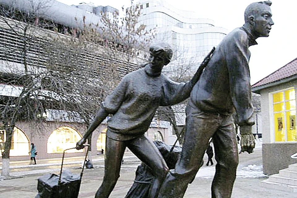 В 90-е челночный бизнес спас тысячи людей, оставшихся без работы. В Белгороде даже памятник челнокам поставили. Но тогда казалось: время их прошло...