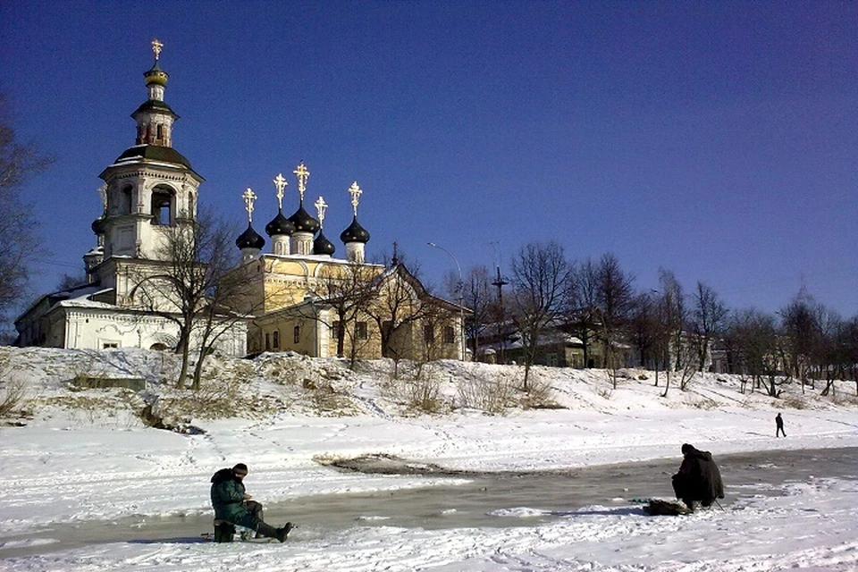 Пока рыбаки не сильно рискуют, но....