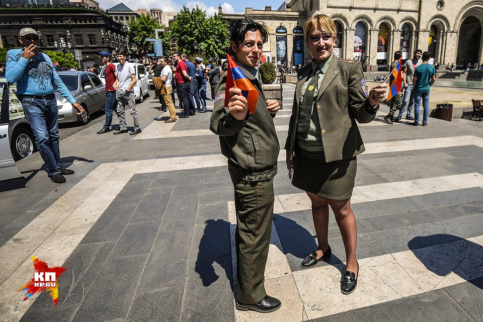 Уличные протесты в Ереване: фоторепортаж "Комсомолки"