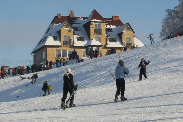 В Малых Бобрах хорошо, только подъемник сломался.