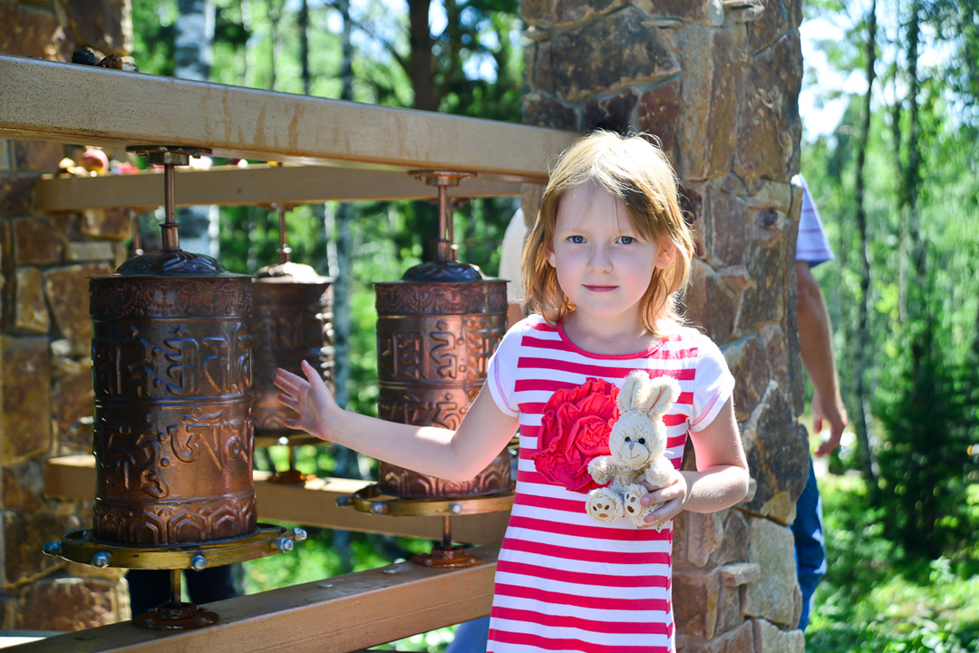 Туристический кластер «Скалистые горы» открыли на Алтае