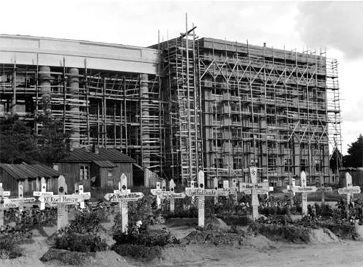 После войны здание Академии наук стало «коммуналкой» для ее сотрудников - KP.RU