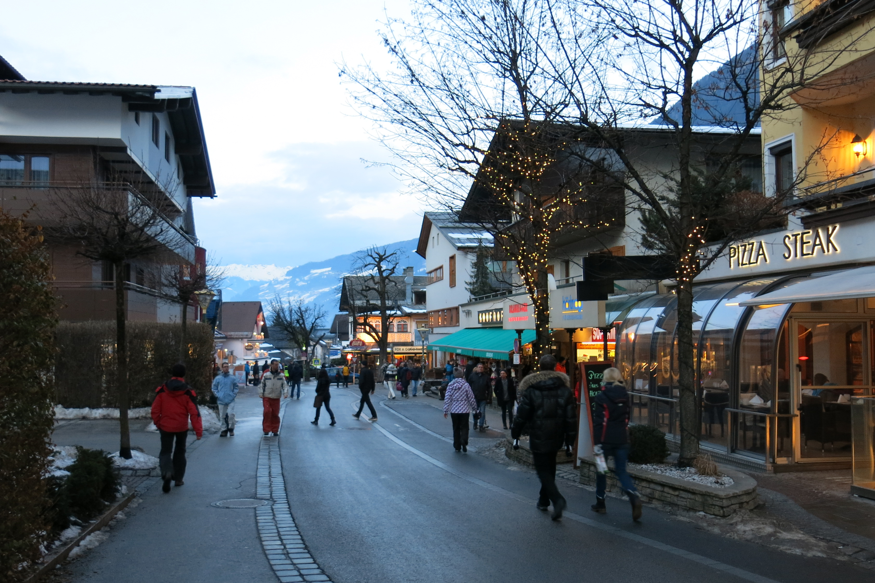 Центральная улица Майрхофена.