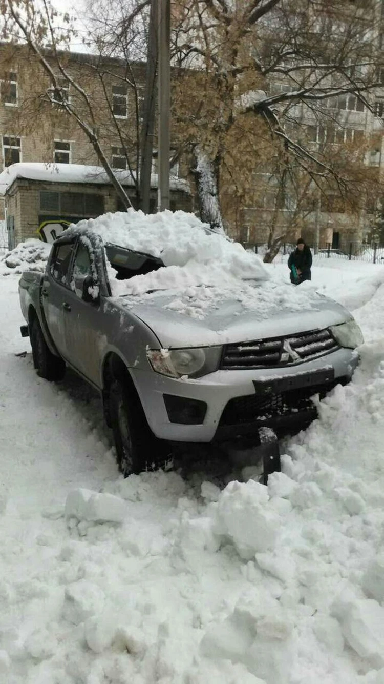 Коммунальщики превратили авто в мятый сугроб? - KP.RU