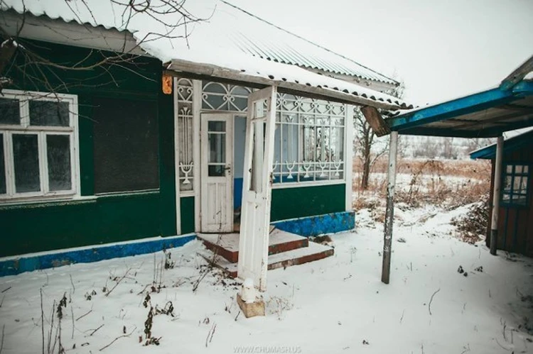 Никто здесь больше не живет - время застыло в призрачном молдавском селе,  из которого все давно уехали - KP.Md