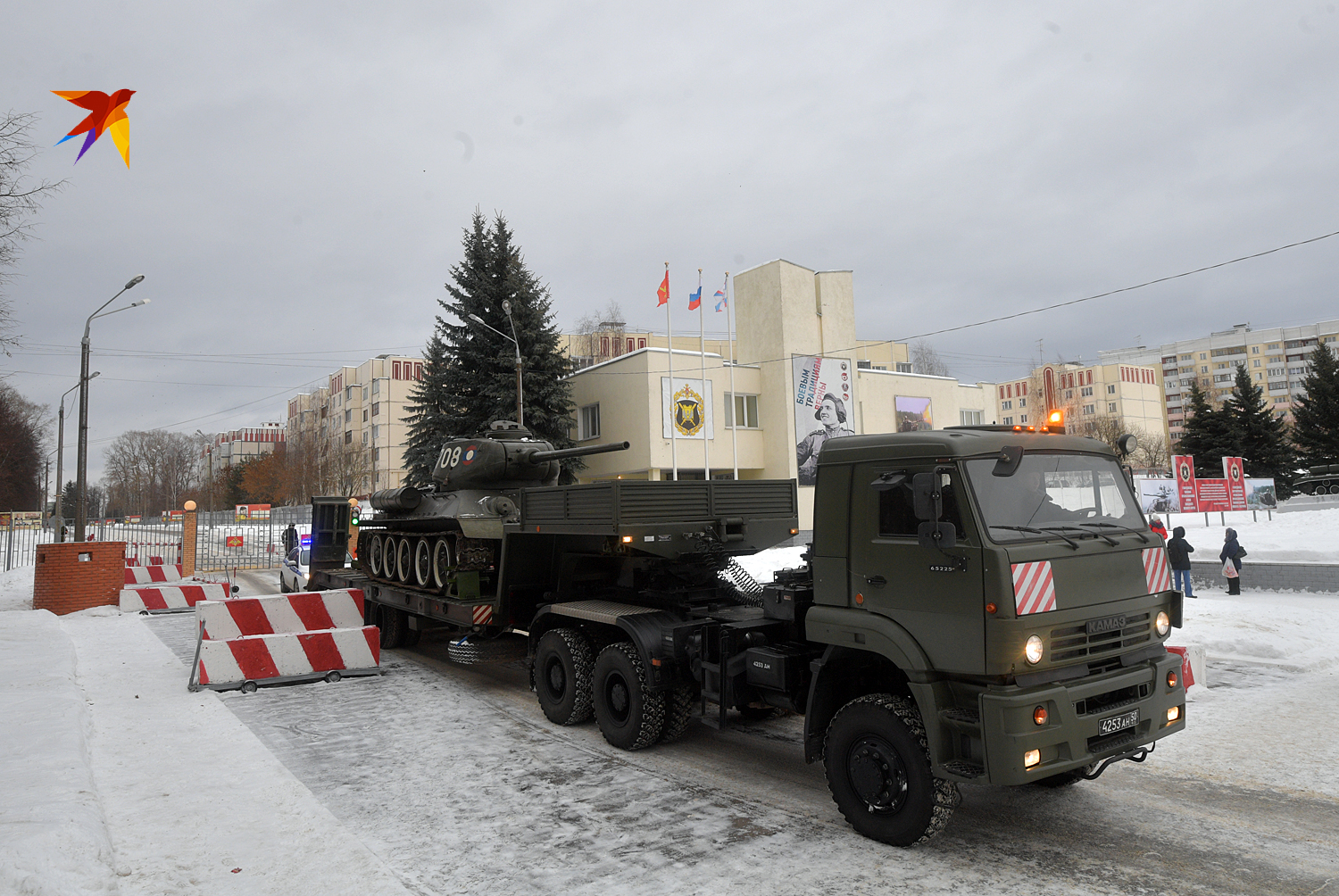 Танки поступили в распоряжение Кантемировской танковой дивизии