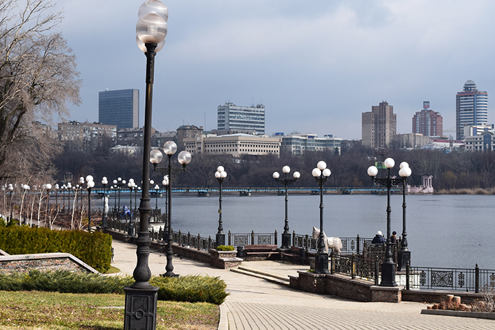 Когда выглядывает солнышко - Щербакова обретает особенную красоту