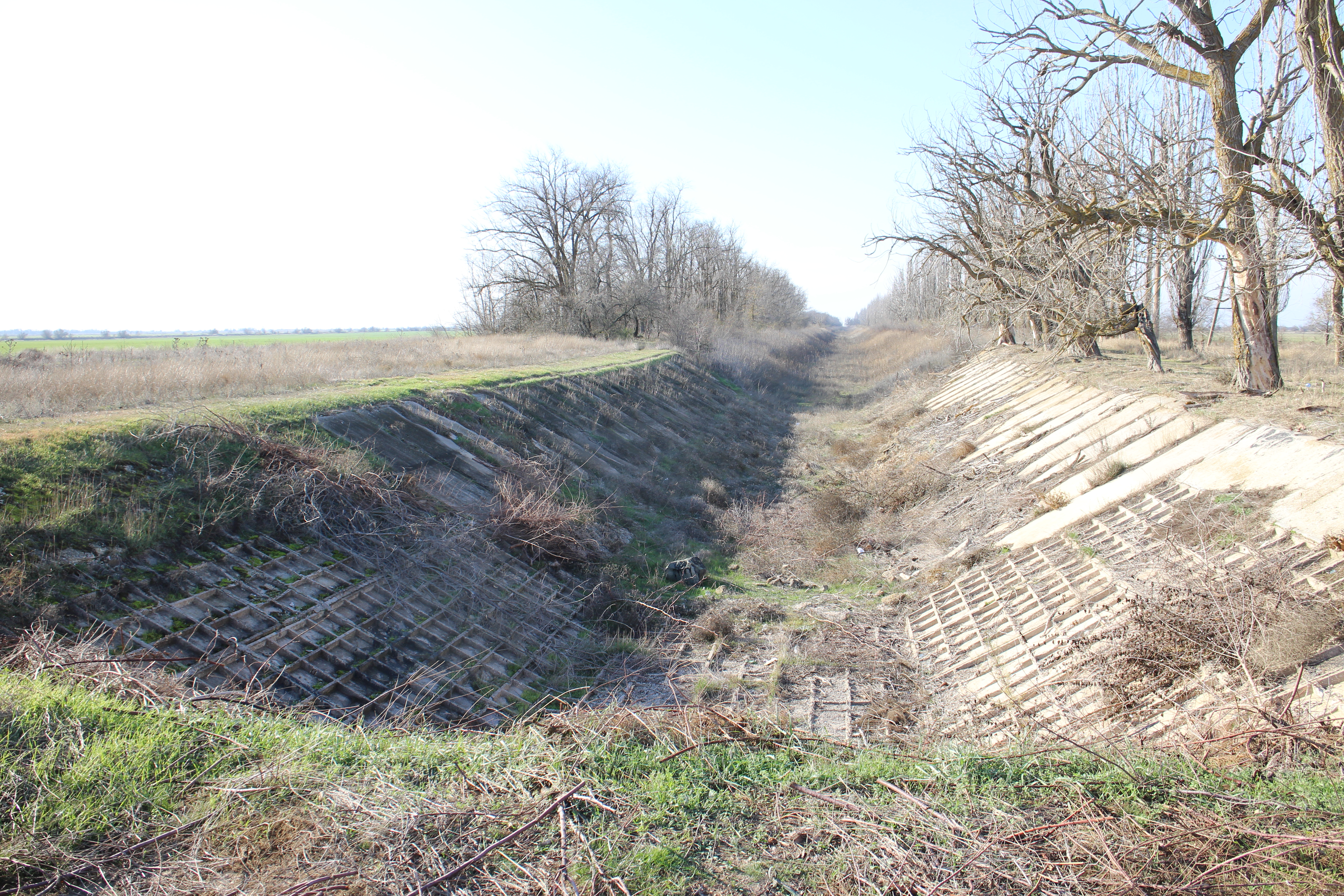 Тело спрятали рядом с пересохшим Северо-Крымским каналом.