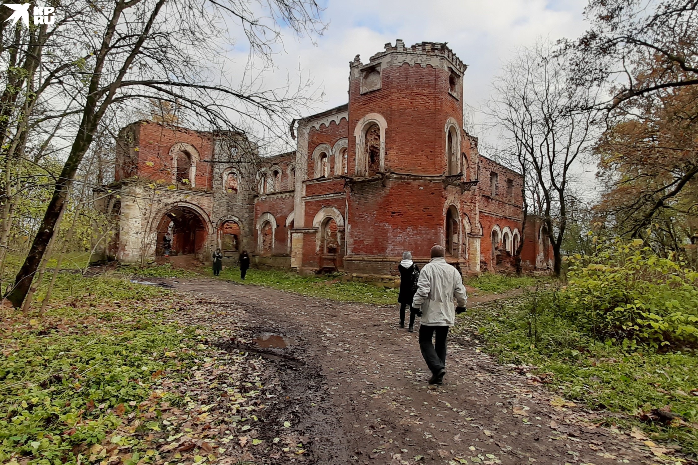 Когда-то в этих краях были большие дворянские имения.