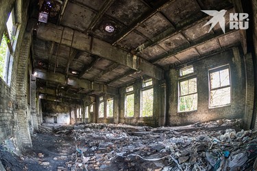 Что именно было в этом помещении, остается только гадать. Вероятно, какой-нибудь учебный класс.