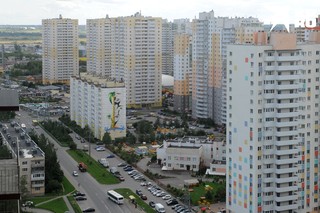 Эксперты предлагают, помимо прочего, разместить дополнительный пассажирский терминал в на юге города - чтобы по пути в центр отсеивались жители Обухово и Шушар.