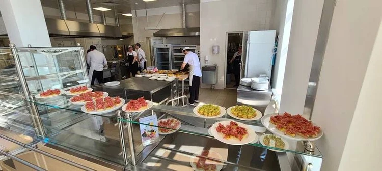 В школьной столовой кормят только своим - кубанским