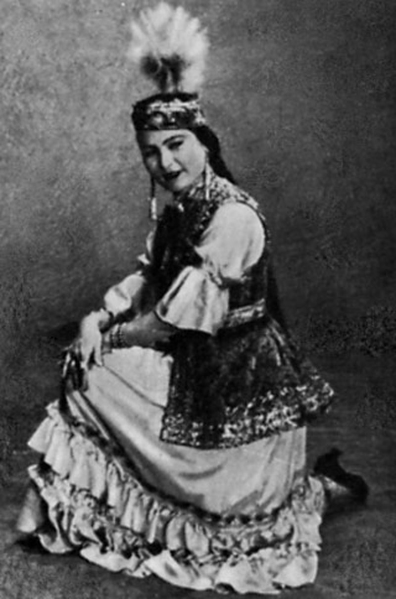 Королева танца Шара Жиенкулова.