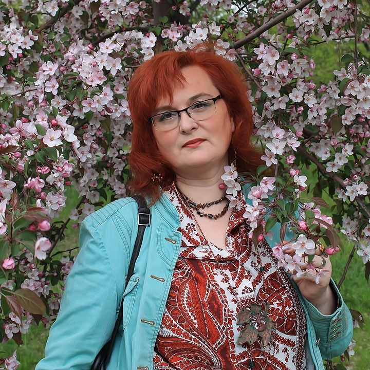 Марина Булаева - психолог, сказкотерапевт-практик, специалист по работе с терапевтической песочницей и арт-терапевт