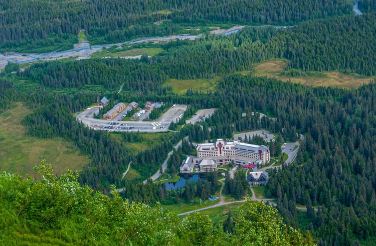����� Alyeska Resort, �������� ������ ����� ������ ������� ������ � ������, ���������� �� ���������� ����������� �������. ����: Claudine Van Massenhove/Shutterstock/Fotodom