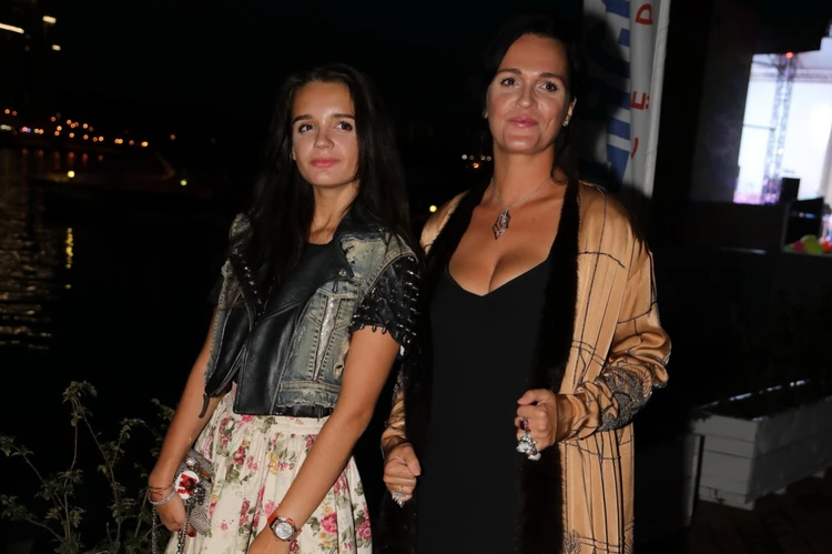 Дочь певицы Славы - копия мамы