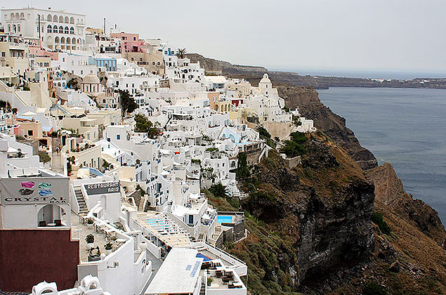 Столица острова Санторини - город Фира.